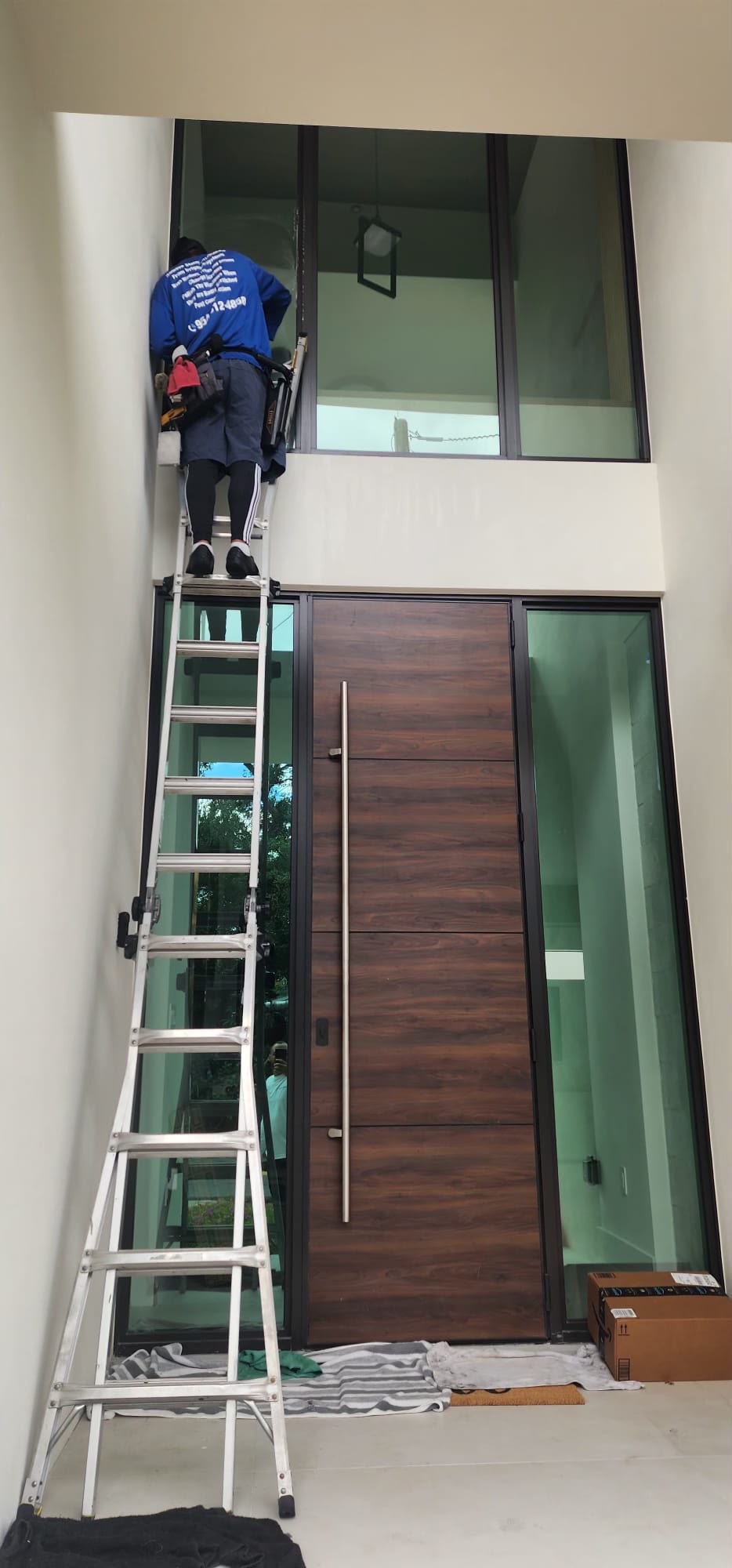 Detail Window Cleaners project photo 20